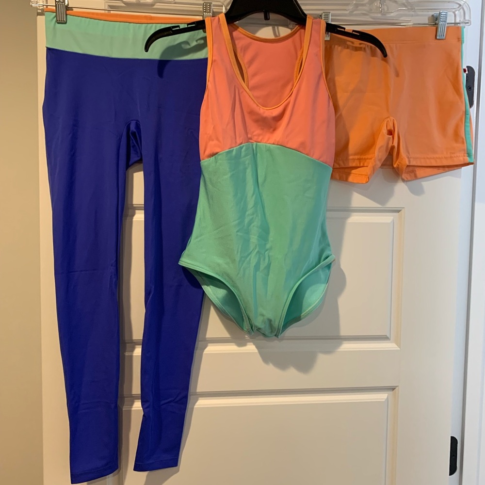 Yumiko Laura Leotard Saki Shorts Leggings Set Large